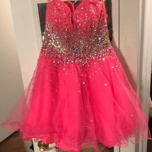 Strapless formal short dress